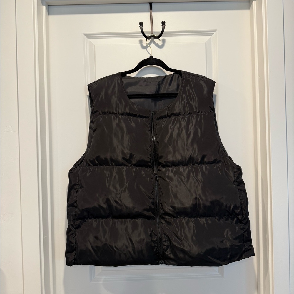 Old Navy  Black Puffer Vest